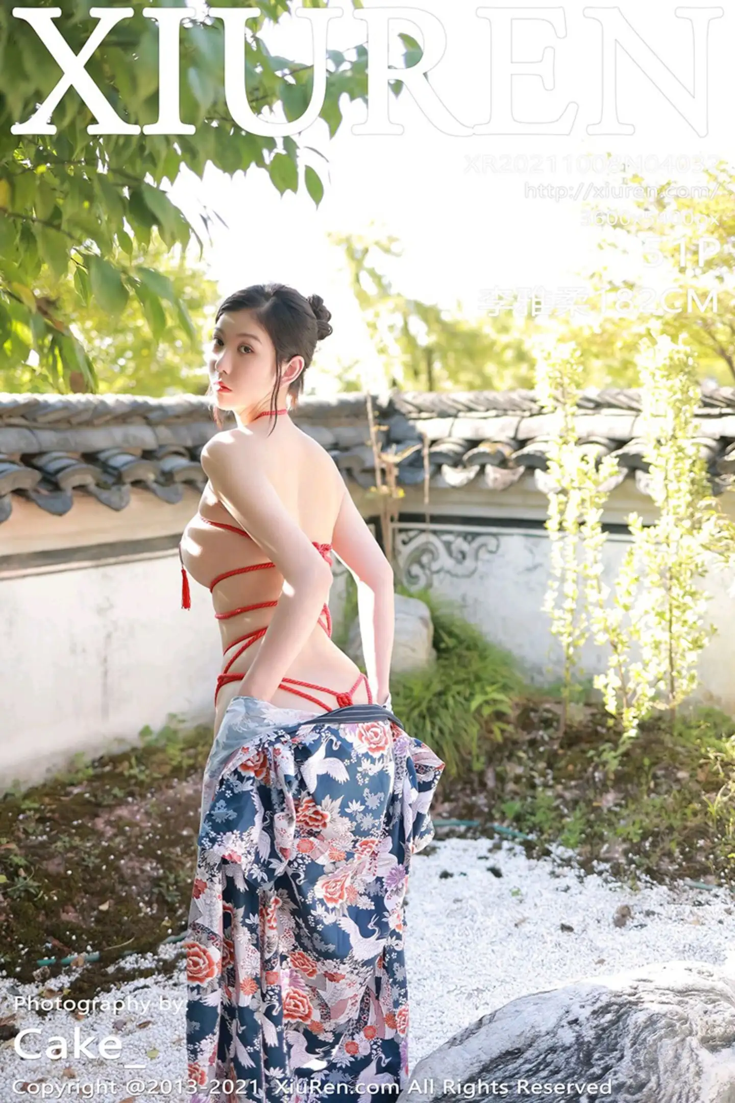 [XiuRen秀人网]VOL.4032 模特李雅柔大理旅拍户外脱绚丽和服露豪乳血滴子遮点诱惑写真51P-秀人网官方网站